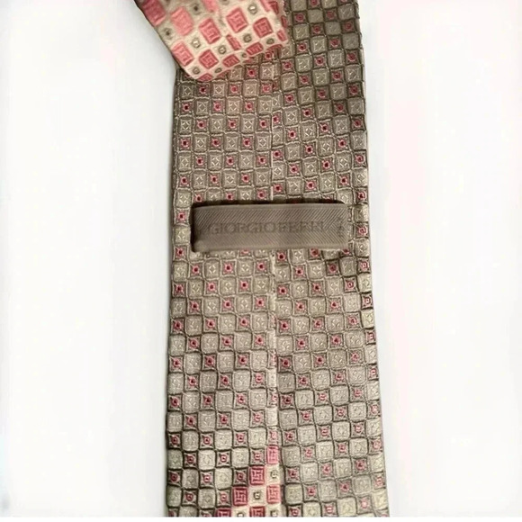 Georgia Ferri Gray White And Pink Studded Tie - Picture 3 of 5